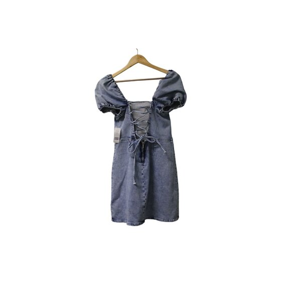 NWT bebe Lace Back Denim Dress 104509 Size 10 With Puff Sleeves MSRP $129 - Picture 2 of 11